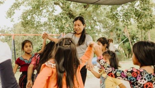 Global missionaries worshiping during a retreat